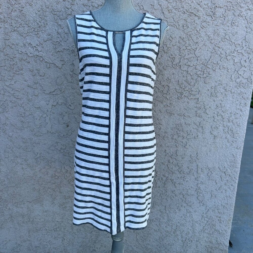 Sleeveless Striped Knit Dress By Max Studio Weekend Black & White‎ Size Medium